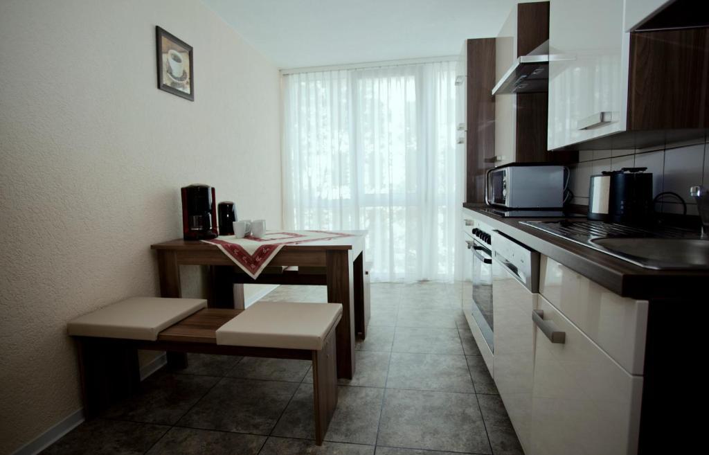 Apartments Hotel Petersburg Dusseldorf Room photo